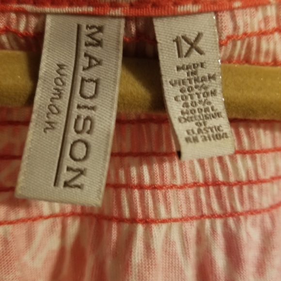 Madison Printed Blouse - Picture 2 of 4